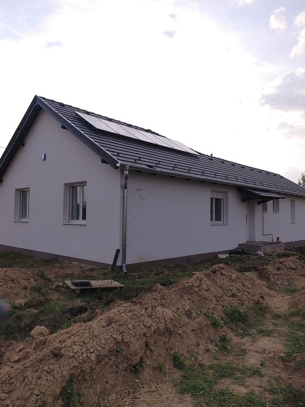 Gomba Liliom köz