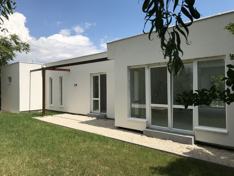Balatonalmádi családi ház